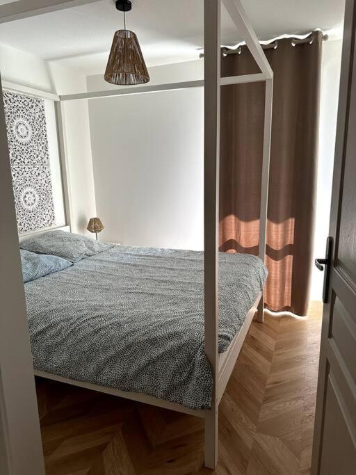 Appartement Cosy Avec Balcon Et Piscine Besançon Eksteriør bilde